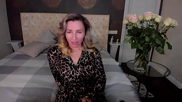 AllisonWilliams online show from September 29, 5:18 pm