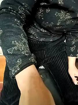 miaomiao520 online show from December 11, 5:53 am