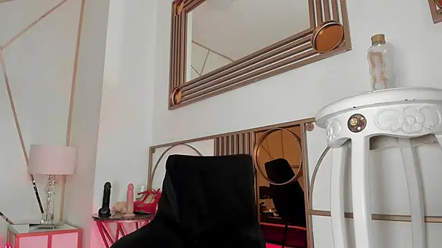 Charlie Doll online show from March 6, 8:52 am