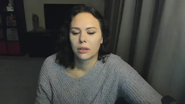 MollyCheiz online show from September 22, 5:15 pm