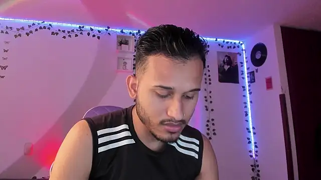 Raf brunette online show from February 17, 11:34 am