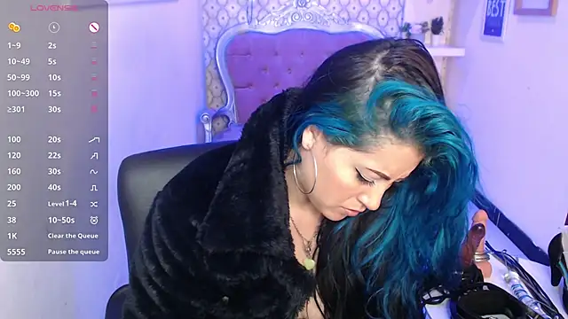 Snapshot of scarleth_blue chatting on February 11, 6:40 am scarleth blue online show from February 11, 6:40 am