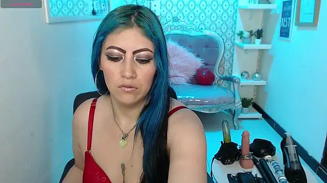 Snapshot of scarleth_blue chatting on February 18, 2:59 am scarleth blue online show from February 18, 2:59 am