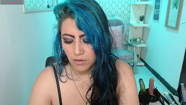 Snapshot of scarleth_blue chatting on February 27, 3:04 am scarleth blue online show from February 27, 3:04 am