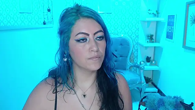 Snapshot of scarleth_blue chatting on March 18, 2:58 am scarleth blue online show from March 18, 2:58 am