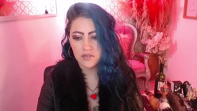 Snapshot of scarleth_blue chatting on November 3, 3:08 am scarleth blue online show from November 3, 3:08 am