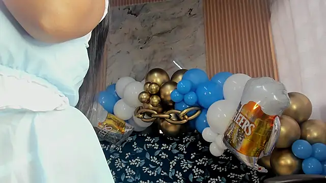 Any topless online show from September 26, 11:03 am