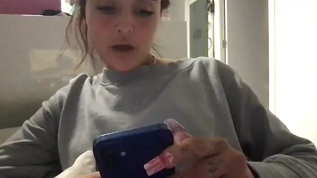 ScarlettMadii online show from December 29, 5:44 pm