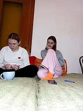 ella grays online show from January 9, 5:04 pm