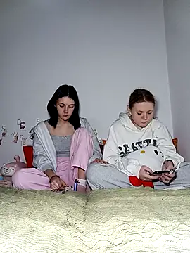 ella grays online show from March 20, 9:08 pm