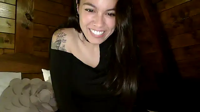 AmaraBella69 online show from December 14, 11:23 pm