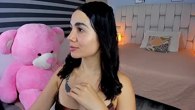 SaraOspinna online show from December 12, 2:11 pm