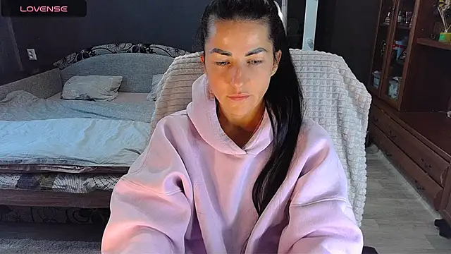 Aria Dl online show from April 25, 11:24 am