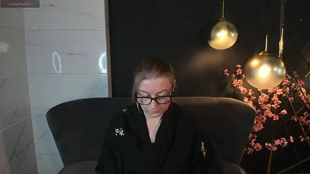 AlexandraKind online show from January 25, 4:46 pm