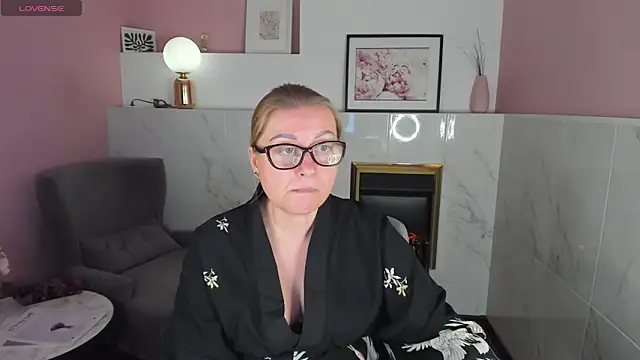 AlexandraKind online show from February 1, 4:44 pm