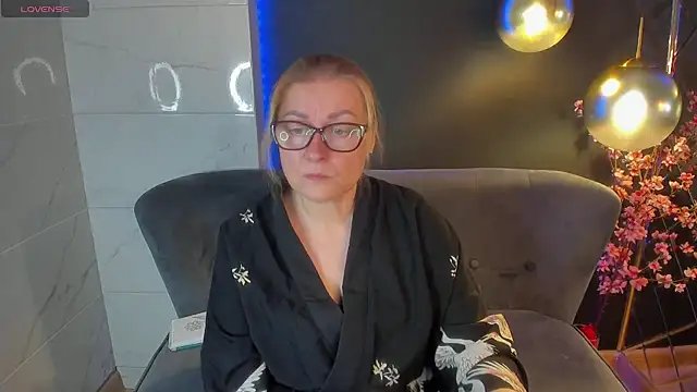 AlexandraKind online show from February 2, 1:41 pm