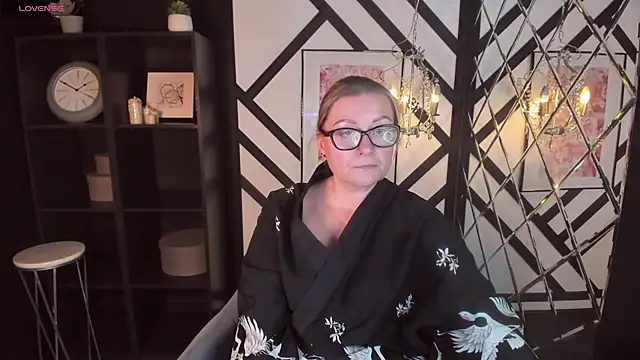 AlexandraKind online show from February 6, 8:34 pm