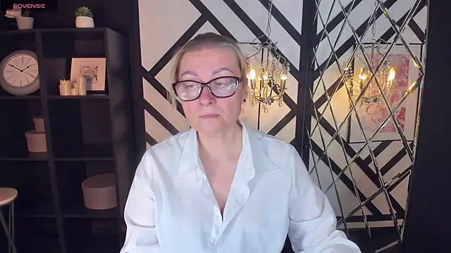 AlexandraKind online show from February 11, 1:41 pm