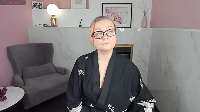 AlexandraKind online show from February 13, 2:56 am