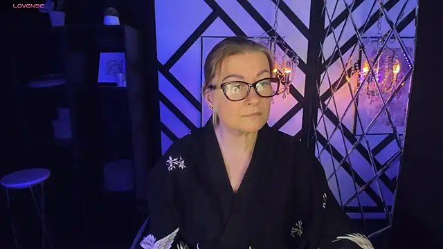 AlexandraKind online show from February 14, 8:37 pm