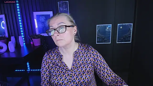 AlexandraKind online show from February 22, 3:01 am