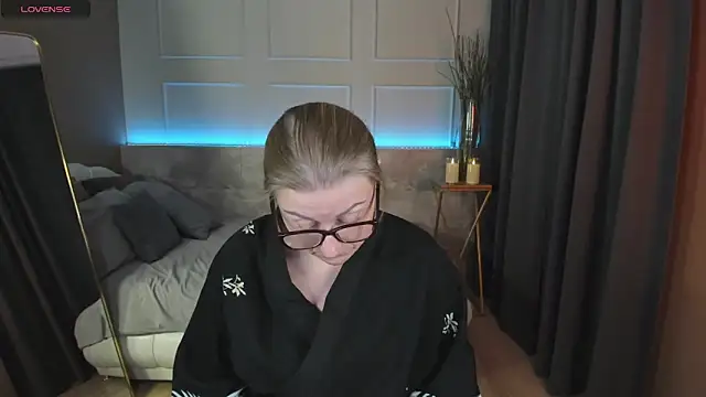 AlexandraKind online show from March 2, 12:31 am