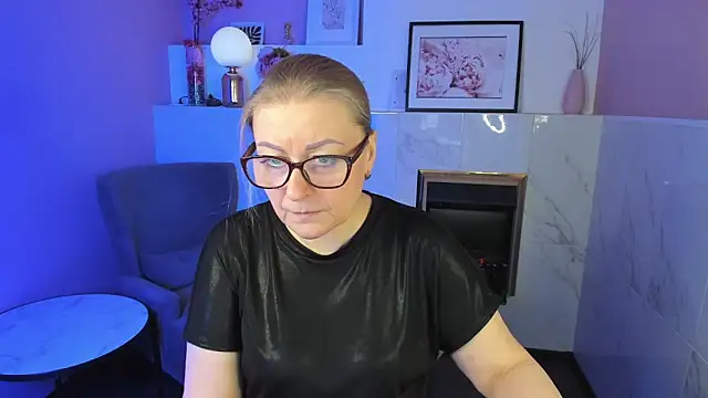 AlexandraKind online show from March 15, 1:51 pm