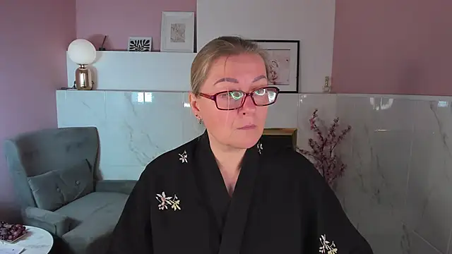 AlexandraKind online show from September 28, 1:38 pm