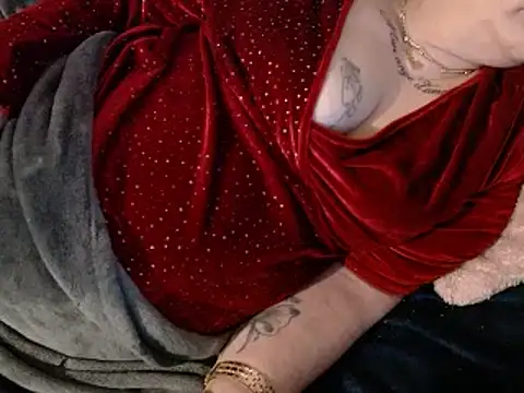 housewife shantie online show from February 15, 3:52 am