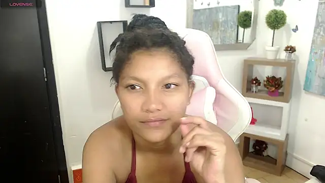 Snapshot of elly_willis chatting on February 17, 3:36 am elly willis online show from February 17, 3:36 am
