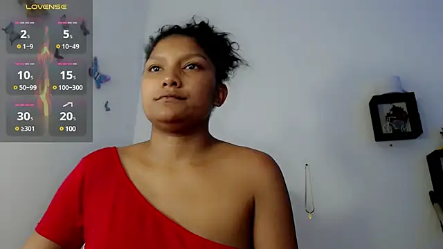 Snapshot of elly_willis chatting on March 4, 9:00 pm elly willis online show from March 4, 9:00 pm