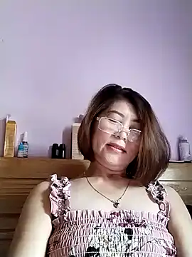 Snapshot of Baby-tits2024 chatting on December 3, 3:20 am Baby-tits2024 online show from December 3, 3:20 am