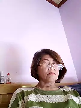 Snapshot of Baby-tits2024 chatting on December 28, 6:39 am Baby-tits2024 online show from December 28, 6:39 am