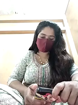 Snapshot of Magical_Girl- chatting on March 1, 9:40 am Magical Girl- online show from March 1, 9:40 am