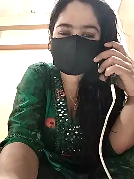 Snapshot of Magical_Girl- chatting on November 3, 4:25 am Magical Girl- online show from November 3, 4:25 am