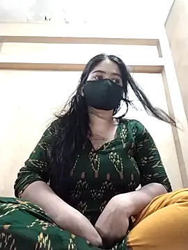 Snapshot of Magical_Girl- chatting on November 7, 3:17 am Magical Girl- online show from November 7, 3:17 am