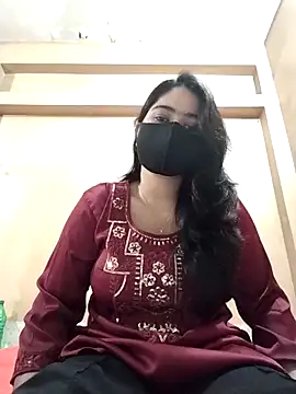 Snapshot of Magical_Girl- chatting on November 16, 3:45 am Magical Girl- online show from November 16, 3:45 am