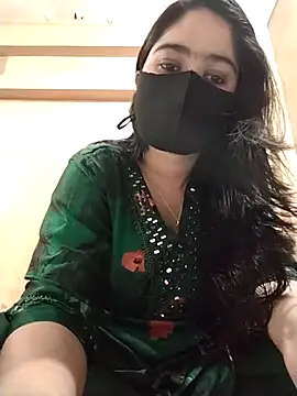 Snapshot of Magical_Girl- chatting on November 19, 3:28 am Magical Girl- online show from November 19, 3:28 am