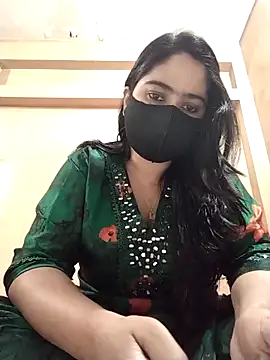 Snapshot of Magical_Girl- chatting on November 25, 3:28 am Magical Girl- online show from November 25, 3:28 am