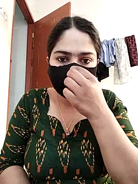 Magical Girl- online show from January 14, 6:30 am