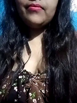 Love-Veronica online show from February 19, 6:04 pm