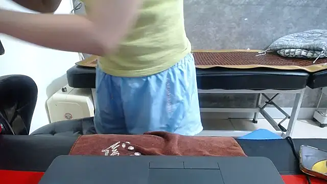 HotQueen online show from October 6, 4:04 pm