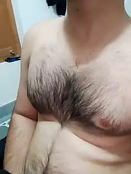 Snapshot of smartboy010101 chatting on December 3, 12:06 pm smartboy010101 online show from December 3, 12:06 pm