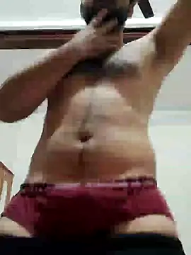 Snapshot of smartboy010101 chatting on December 8, 1:03 pm smartboy010101 online show from December 8, 1:03 pm