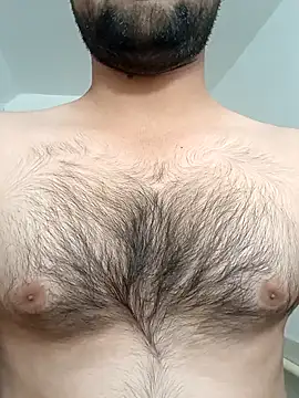 Snapshot of smartboy010101 chatting on February 20, 7:23 am smartboy010101 online show from February 20, 7:23 am