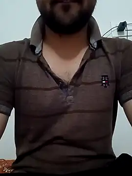 Snapshot of smartboy010101 chatting on March 16, 1:17 pm smartboy010101 online show from March 16, 1:17 pm