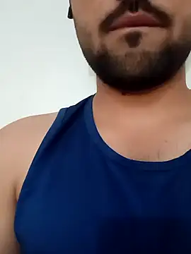 Snapshot of smartboy010101 chatting on September 16, 5:19 am smartboy010101 online show from September 16, 5:19 am