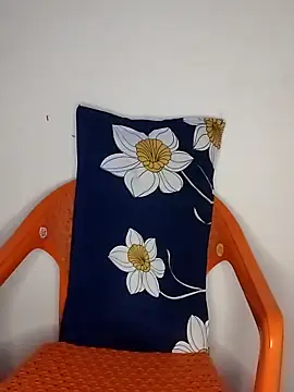 Sexy Radhikaa online show from December 17, 6:58 pm