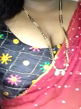 Sexy Radhikaa online show from March 8, 6:34 pm
