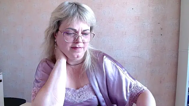 Snapshot of sweetsunset11 chatting on September 23, 5:54 am sweetsunset11 online show from September 23, 5:54 am